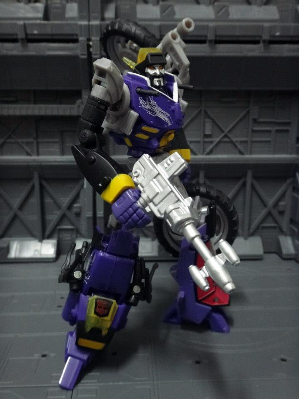 Maiden Japan Junkticon Blasters   New Images Show Armed Up Action Figures  (22 of 32)